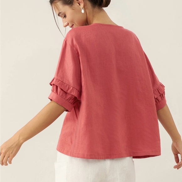 Chic Red Button-Up Blouse - Picture 2 of 11